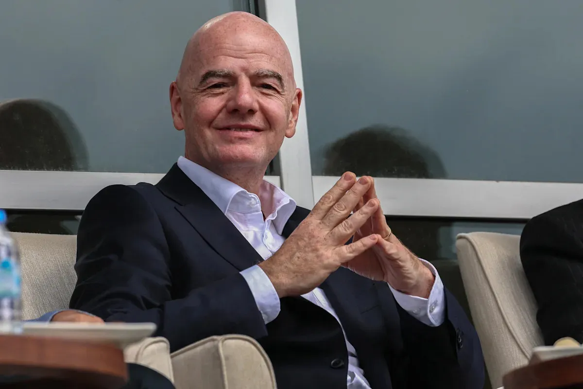 โองการจากยอดหอคอย: เมื่อ Gianni Infantino ประกาศกร้าวให้ Iran ย่างกรายสู่แผ่นดินพญาอินทรีภายใต้ร่มเงาของ Donald Trump